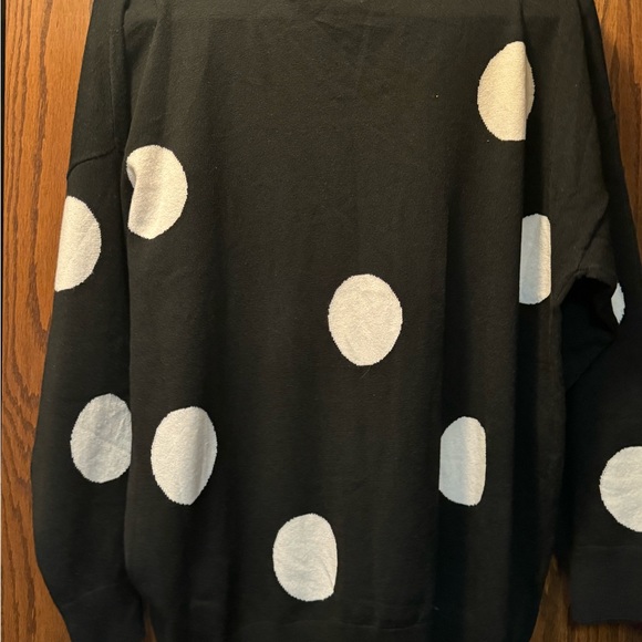 NWT T Tahari Sweater - size 1x - Picture 2 of 7